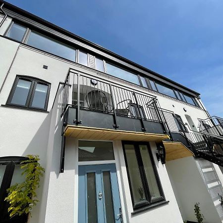 Lees Lookout Holt ,2 Bedroom Luxury Apartment With Private Parking Екстер'єр фото