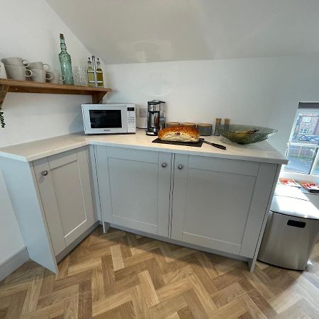 Lees Lookout Holt ,2 Bedroom Luxury Apartment With Private Parking Екстер'єр фото