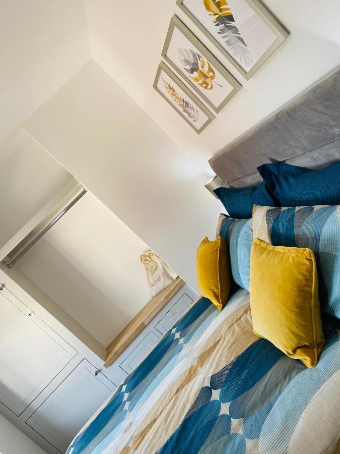 Lees Lookout Holt ,2 Bedroom Luxury Apartment With Private Parking Екстер'єр фото
