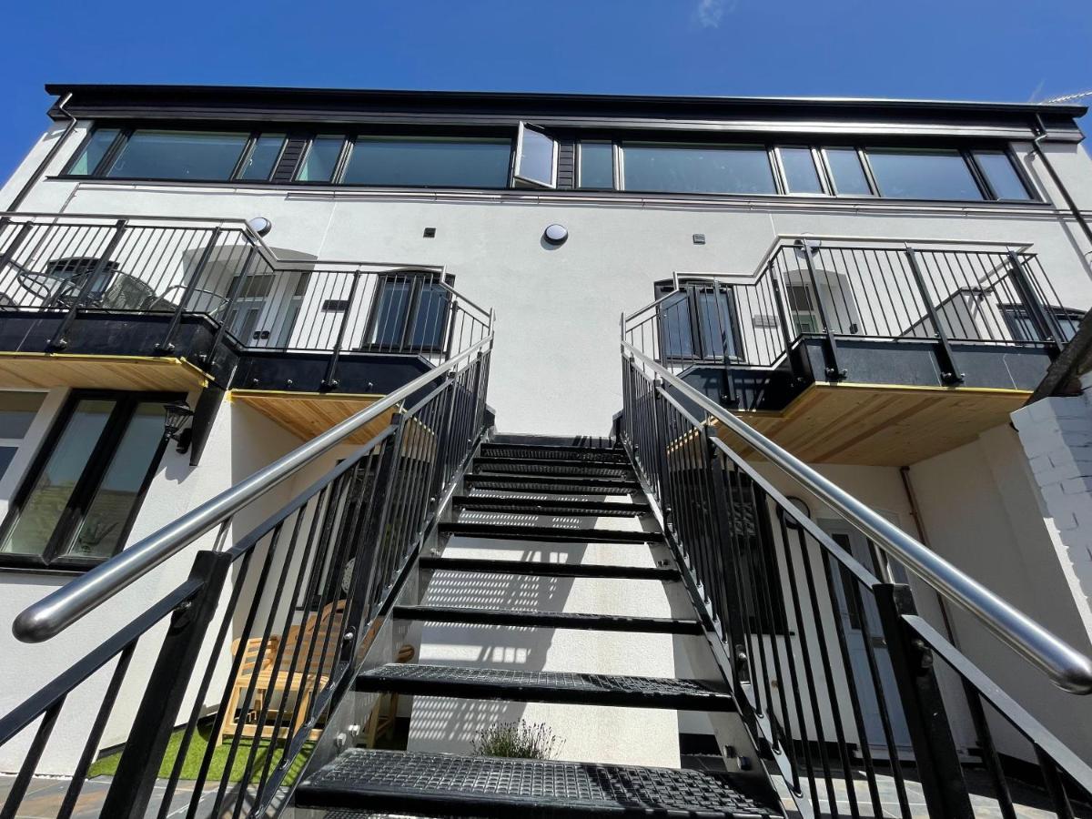 Lees Lookout Holt ,2 Bedroom Luxury Apartment With Private Parking Екстер'єр фото