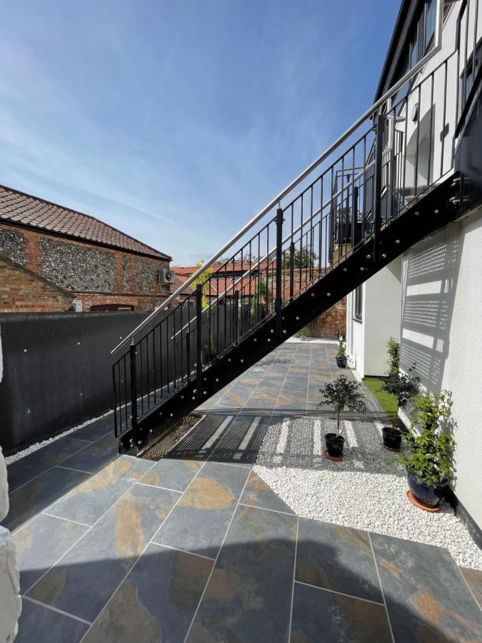 Lees Lookout Holt ,2 Bedroom Luxury Apartment With Private Parking Екстер'єр фото