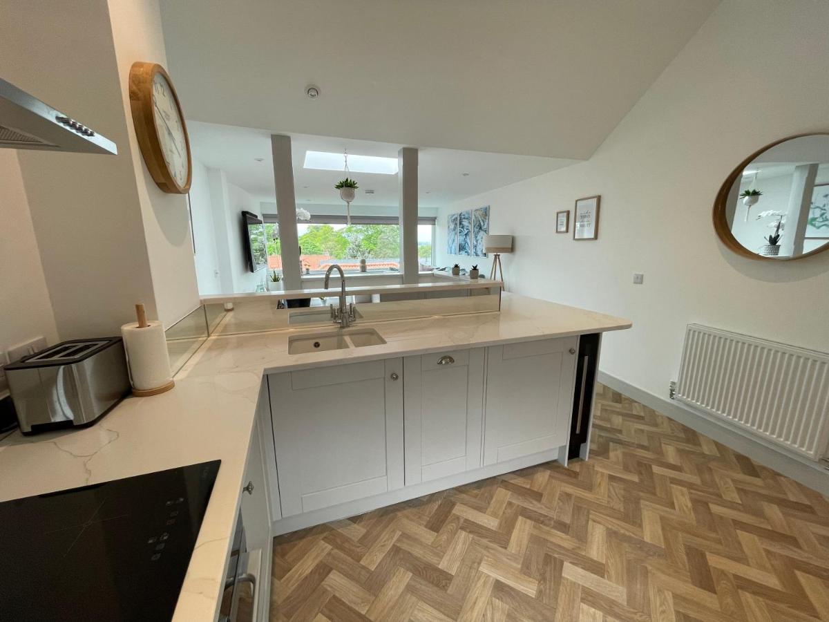 Lees Lookout Holt ,2 Bedroom Luxury Apartment With Private Parking Екстер'єр фото