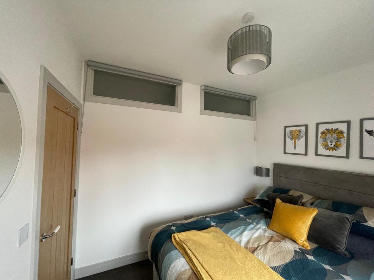 Lees Lookout Holt ,2 Bedroom Luxury Apartment With Private Parking Екстер'єр фото